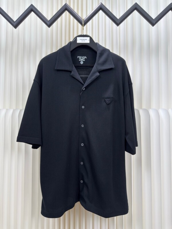 위핑,프라다 PRADA 패션 올매치 로고 라펠 반팔 티셔츠