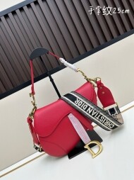 디올 DIOR saddle 모던 캐주얼 겨드랑이 크로스백 25.5 x 20 x 6.5cm