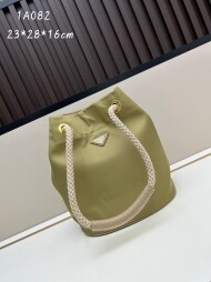 프라다 PRADA 클래식 삼각 로고 나일론 숄더백