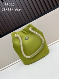 프라다 PRADA 클래식 삼각 로고 나일론 숄더백