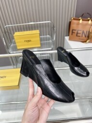 펜디 FENDI 오픈 웨지 세미슬리퍼 10cm