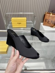 펜디 FENDI 오픈 웨지 세미슬리퍼 10cm