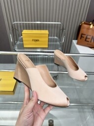 펜디 FENDI 오픈 웨지 세미슬리퍼 10cm