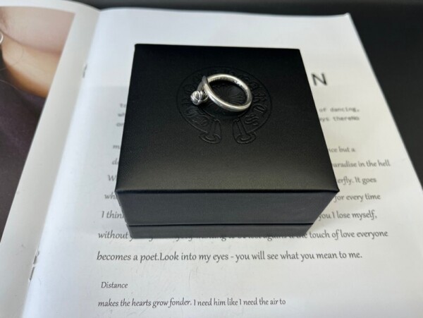 위핑,크롬하츠 Chrome Hearts 모던 클래식 디자인 반지