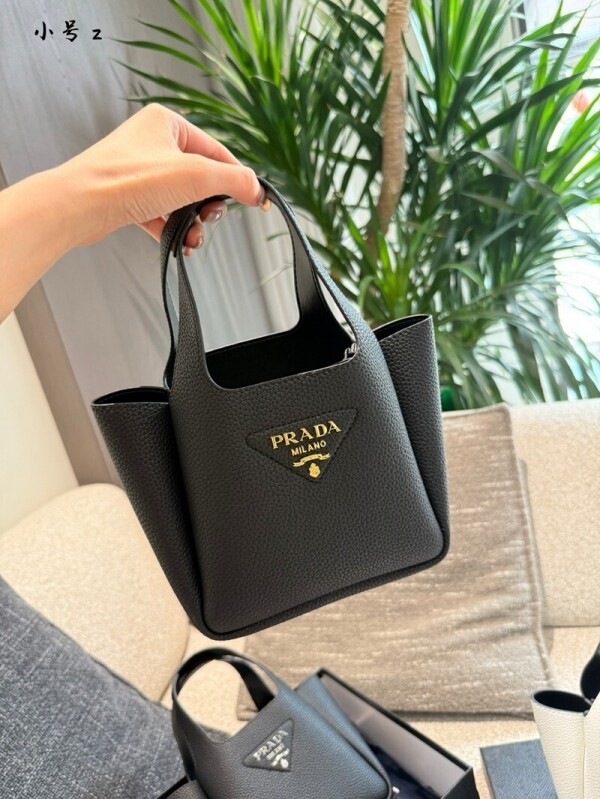 위핑,프라다 PRADA 모던 캐주얼 토트백