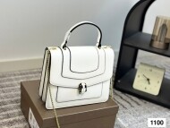불가리 BVLGARI 클래식 모던 토트백 체인 숄더백 화이트