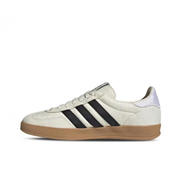위핑,아디다스 가젤 인도어 크림 화이트 코어 블랙 샌드 IG3677