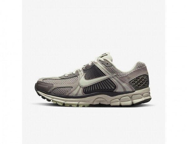 위핑,[정품] 나이키 줌 보메로 5 코블스톤 앤 플랫 퓨터 (W) FB8825-001