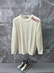 구찌 GUCCI 루즈핏 캐주얼 라운드 남녀 스웨터