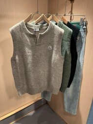 몽클레르 MONCLER 루즈핏 캐주얼 라운드 남녀 니트 베스트