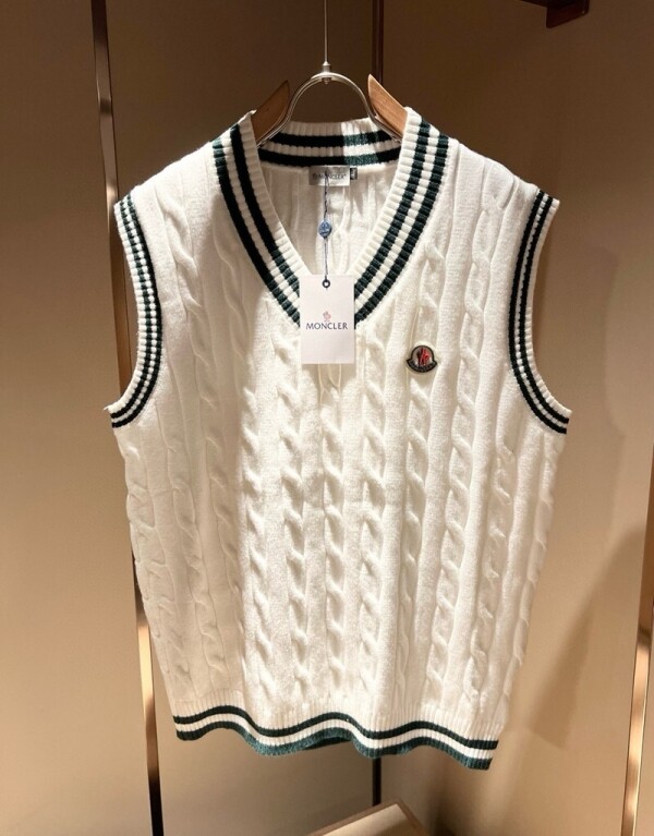 위핑,몽클레르 MONCLER 신상 모던 브이넥 남녀 니트 베스트