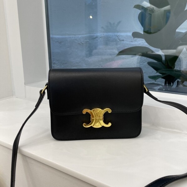 위핑,셀린느 틴 트리오페백