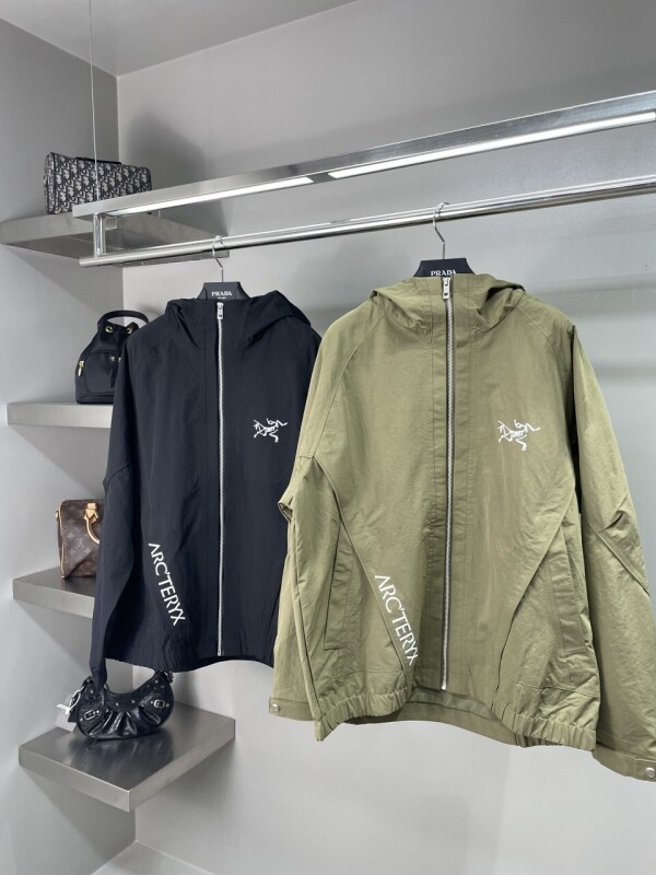 위핑,아크테릭스 바람막이 점퍼 재킷