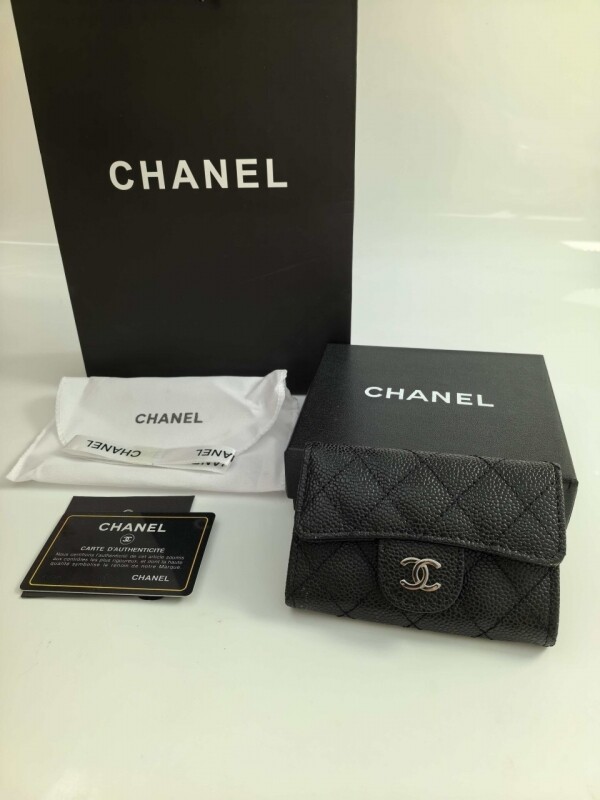 위핑,샤넬 클래식 똑딱이 카드지갑 블랙 은장