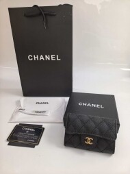 샤넬 클래식 똑딱이 카드지갑 블랙 금장