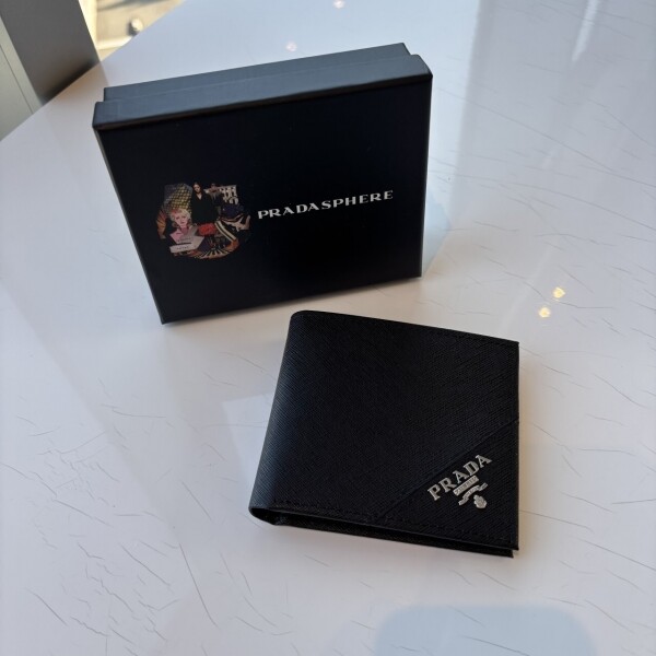 위핑,프라다 사피아노 반지갑
