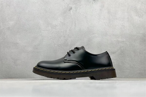 위핑,닥터마틴 1461 블랙 11822202