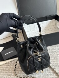 샤넬 패키지 신상품 달콤하고 쿨한 것을 모두 갖춘 샤넬 샤넬 작은 물통 방대한 패션 블로거