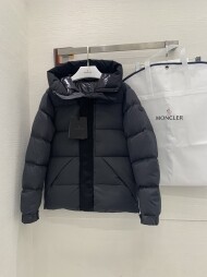 몽클레어 마데이라 패딩 점퍼