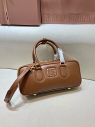 미우미우 숄더백 5BB148