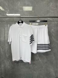 톰브라운 반팔 반바지 세트