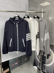 톰브라운 후드 바람막이