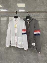 톰브라운 후드 바람막이