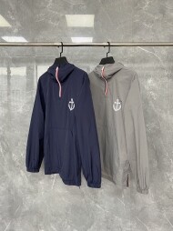 톰브라운 반집업 후드 바람막이