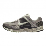 나이키 줌 보메로 5 러닝화 FB8825 001 코블스톤