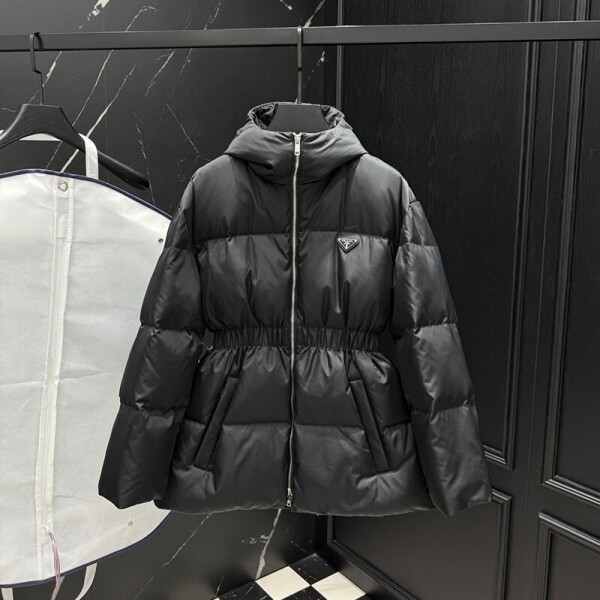 위핑,프라다 리나일론 블랙 패딩 다운 재킷 292214 1WQ8 J