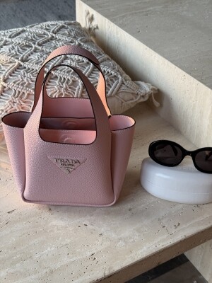 프라다 다이노 토트백