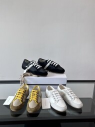 지방시 남성 스웨이드 Sarah Burton BH00AZH1WL