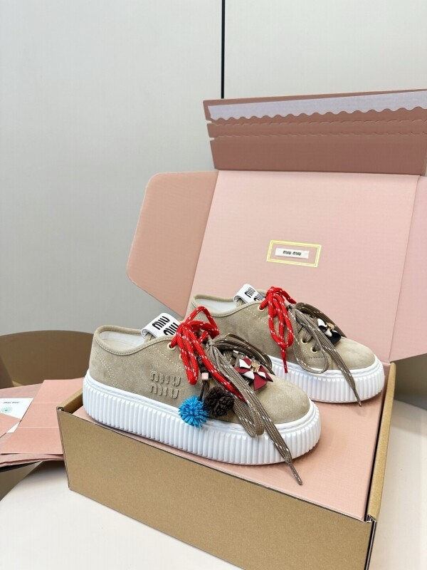 위핑,미우미우 로고 장식 스웨이드 스니커즈 5E389E_3ARS_F0044_F_005
