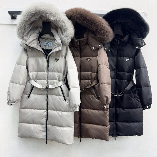 위핑,프라다 후드 롱 패딩  화이트 구스다운 너구리퍼