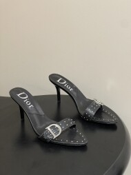 디올 26ss 봄여름 신상 빈티지 스터드 슬리퍼 2컬러 굽높이 8.5cm